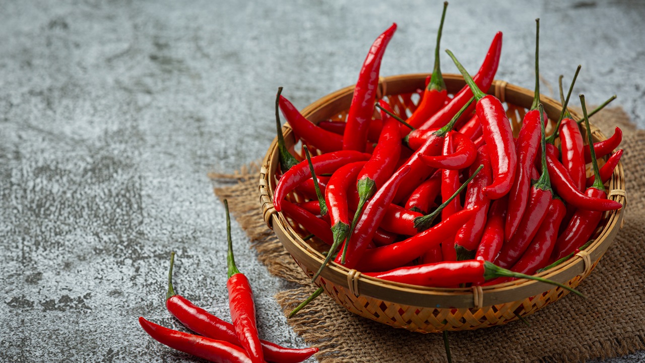 Potente rituale del peperoncino per placare i pettegoli e gli invidiosi