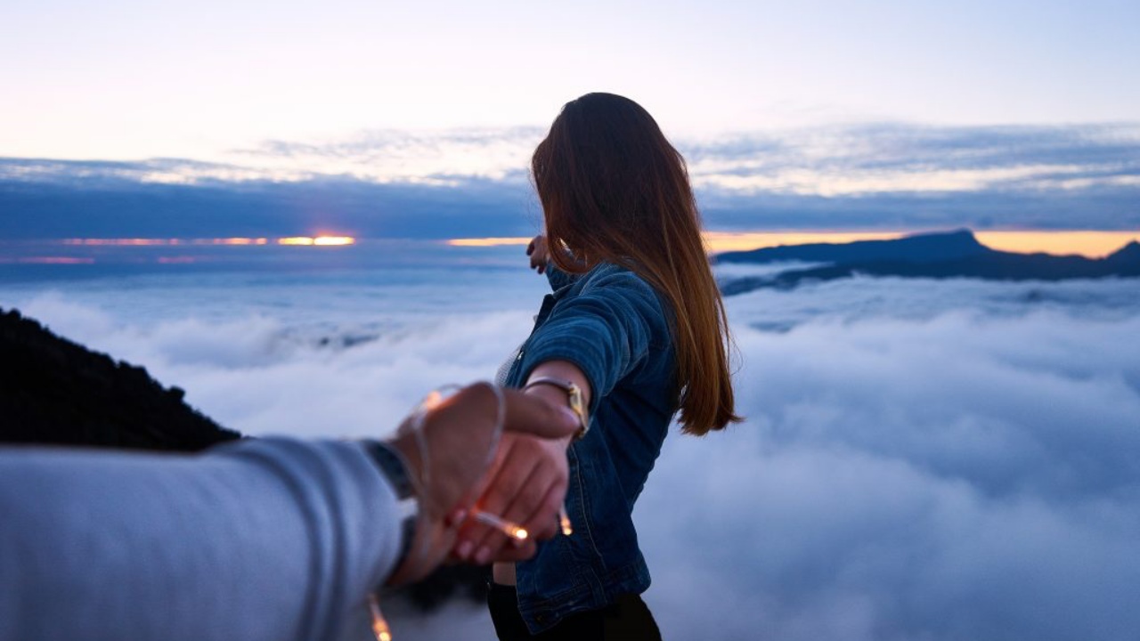 ragazza in montagna